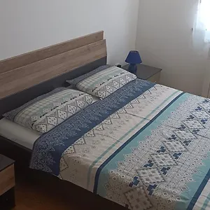 Apartment Mb