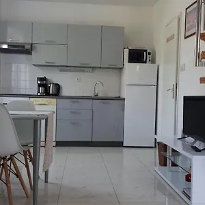 https://apartment-pejnovic.primorje-gorskikotar.com